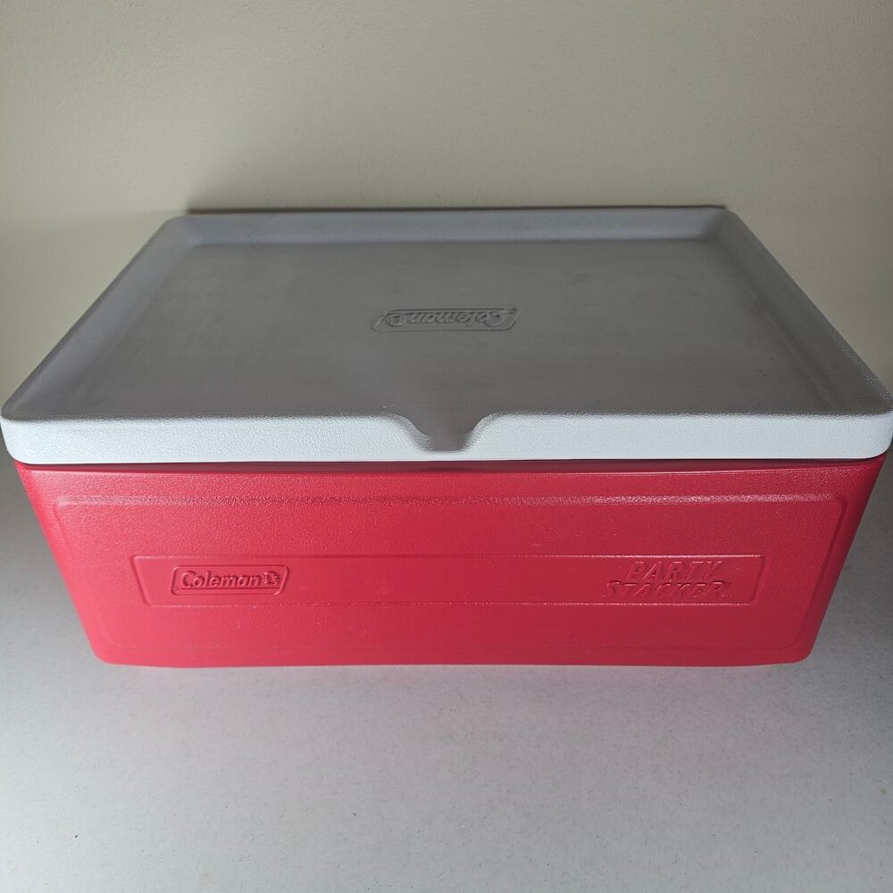 Coleman Party Stacker 24 Can Cooler Stackable Ice Chest Model 6225 Red